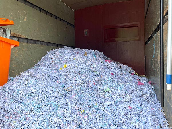 Imej KBS - Kemusnahan Dokumen 06 - 600px