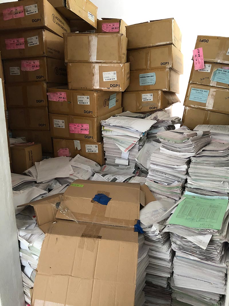 Imej KBS - Pejabat yang tidak kemas 06 - 800px